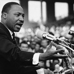 Rinden homenaje a Martin Luther King Jr. en medio de protestas