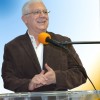 Dr. Ramón Ceballo, es medico, escritor y comunicador, reside en Miami, Florida.