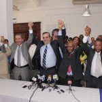 Luis Abinader recibe respaldo de dirigentes del PRD