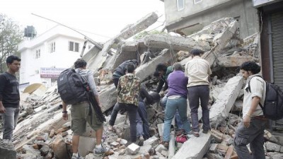 Réplicas causan pánico entre sobrevivientes al sismo de Nepal