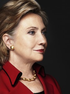 Hillary Clinton anuncia que buscará la presidencia por el Partido Demócrata