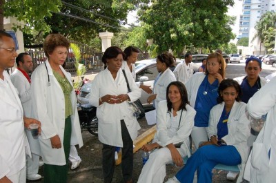  Médicos dominicanos. Foto de archivo
