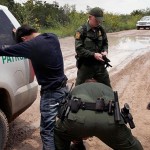 Emiten nuevas normas sobre detención de inmigrantes en EEUU