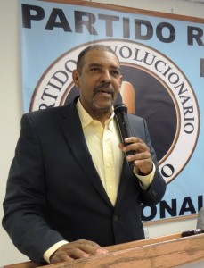 Llama a unir esfuerzos para evitar una catástrofe nacional con la reelección de Danilo Medina