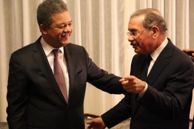 Lic. Danilo Medina presidente de la Republica Dominicana en reunion con el ex presidente Leonel Fernandez