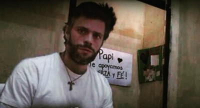 Leopoldo López torturado por el régimen chavista