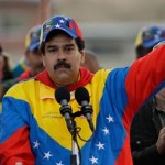 Maduro: “La oposición se la pasa trayendo oligarcas del exterior”
