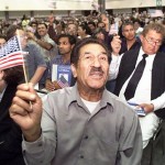 Políticos y activistas urgen a hispanos a tramitar ciudadanía para elecciones