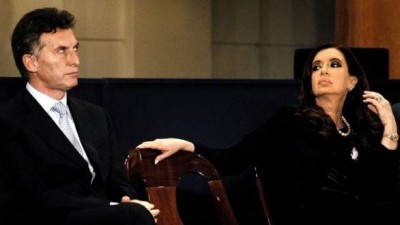  El presidente electo de Argentina y la presidenta saliente, en un turbulento traspaso de mando