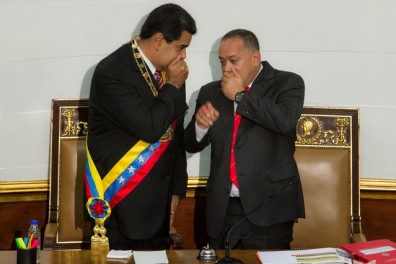 Nicolas Maduro con poderes especiales