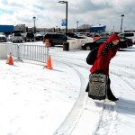 Viajeros varados ,decenas de muertos y carreteras cerradas por el mal tiempo en EEUU