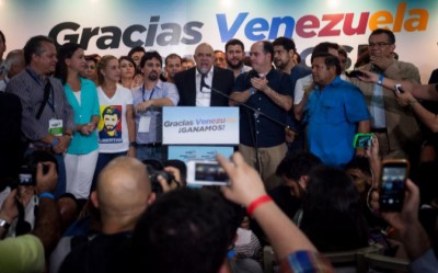 Arrasa la oposición  en Venezuela