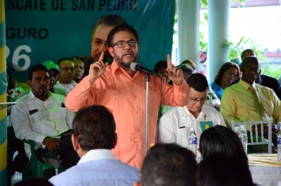 Guillermo Moreno, candidato presidencial del partido Alianza País y la Alianza Electoral para el Cambio Democrático, 