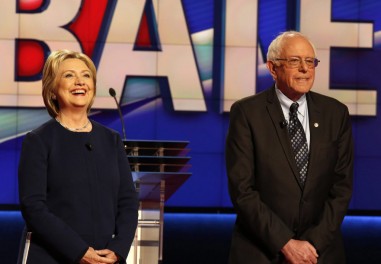  Hillary Clinton y Bernie Sanders, en el último debate en la Florida