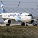 Hollande confirma que el avión de Egyptair se estrelló en el Mediterráneo