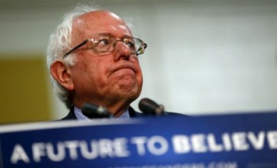 Bernie Sanders despide a cientos de empleados pero asegura que sigue creyendo en la victoria