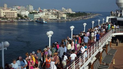 Crucero Adonnia llegando a Cuba