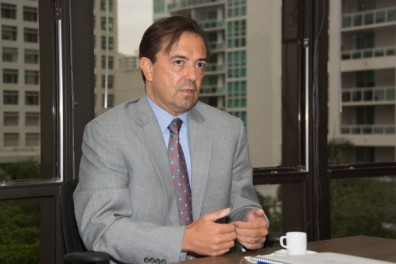 Cónsul de México en Miami , José Antonio Zabalgoitia