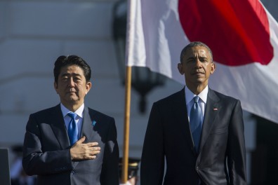 El presidente Barack Obama junto al primer ministro japonés, Shinzo Abe
