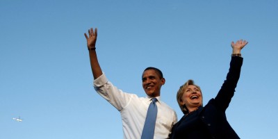 Obama rompe su silencio y entra en campaña por Hillary Clinton