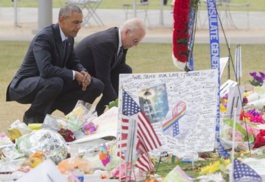Obama visita la localidad de Florida afectada por la peor masacre