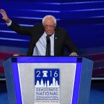 Sanders opta por Clinton y pone en pausa su revolución