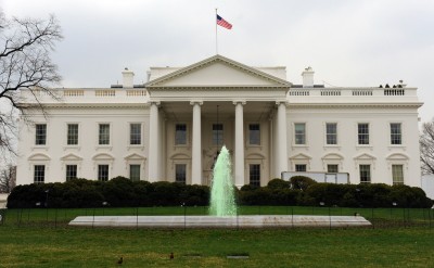  Fachada de La Casa Blanca en Washington, EEUU