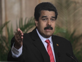 Maduro denuncia un “complot militar” a unas horas de la marcha de la oposición