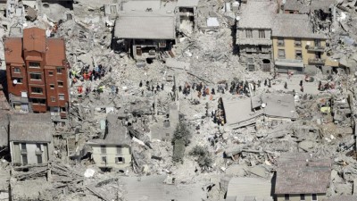 Al menos 247 muertos tras un devastador terremoto en Italia
