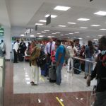 En RD retrasos en los aeropuertos por falta de personal calificado