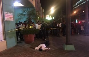  Un muerto en un asalto en Bellavista Mall