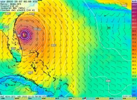 El huracán Matthew está a 35 millas de Cabo Cañaveral en Florida