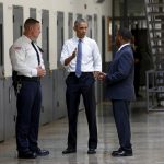 Obama anuncia el mayor indulto y rebaja de penas de Estados Unidos