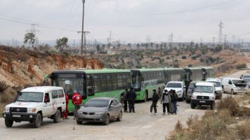 evacuacion-alepo-reanuda-ataque-autobuses