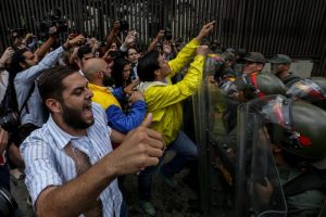 Maduro consolida autogolpe en Venezuela