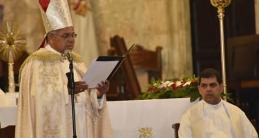 Arzobispo de Santo domingo critica afán de lucro y mañas para alcanzar éxito sin esfuerzo