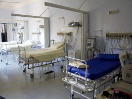 inmigrantes con miedo de acudir a hospitales