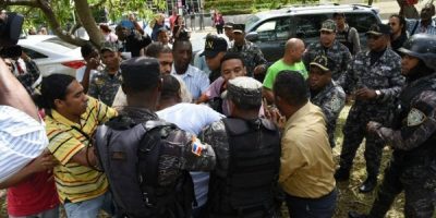 PRM condena atropello contra diputados y manifestantes contra la impunidad