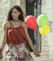 Patricia (Stephany Liriano) con los 3 globos