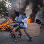 Aumentó a 15 la cifra de muertos en Venezuela durante elección de constituyente de Maduro
