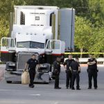 Los inmigrantes que iban en el camión hallado en Texas golpearon las paredes y pidieron ayuda, pero el chofer nunca los escuchó