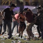La peor masacre en Estados Unidos: un hombre abrió fuego durante un concierto en Las Vegas, mató a más de 50 personas y dejó 200 heridos