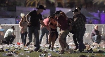La peor masacre en Estados Unidos: un hombre abrió fuego durante un concierto en Las Vegas, mató a más de 50 personas y dejó 200 heridos