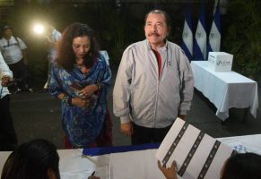 Ortega se aferra al poder pese a presión interna y externa