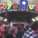 Cientos de trabajadores EEUU perderán trabajo por cierre tiendas Toys R Us