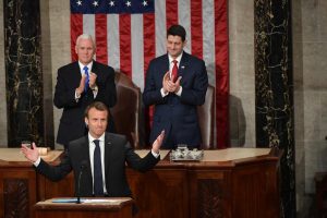 El presidente de Francia Emmanuel Macron en un discurso ante una sesión conjunta especial del Congreso en Washington, EEUU