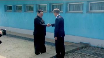 Las dos Coreas acuerdan firmar la paz definitiva antes de finalizar este año y deshacerse de las armas nucleares