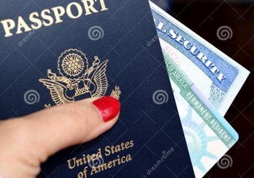 Podrían anular ciudadanía o residencia EE.UU quien tome “ayuda pública” sin necesitarla