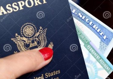 Negaran la ‘green card’ o la ciudadanía a inmigrantes legales que hayan usado programas sociales