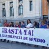 La alcaldesa de Madrid Manuela Carmena sale a protestar por violencia de género